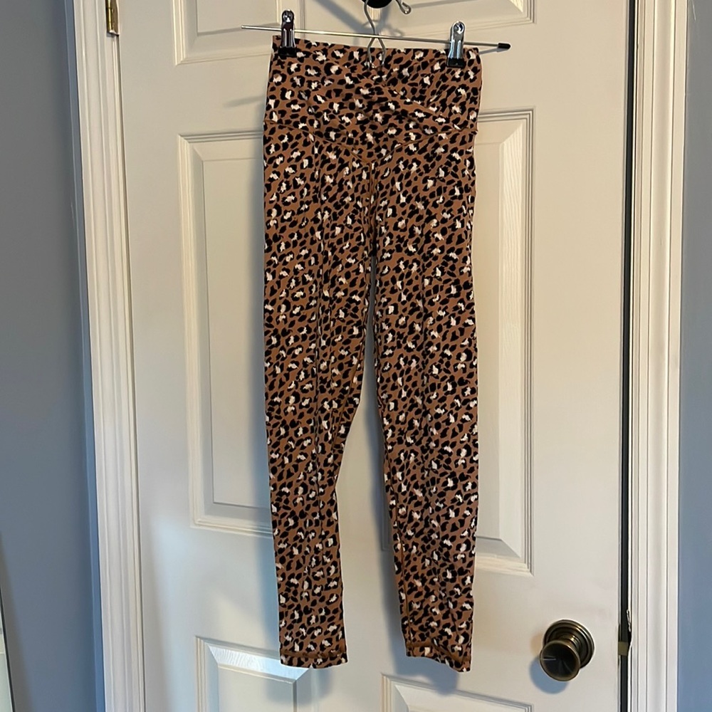 Aerie Offline Real Me Crossover Leopard/Cheetah Print Leggings